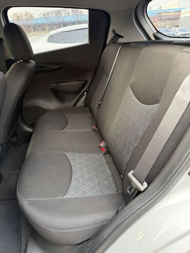Chevrolet: Chevrolet Spark: 2019 г., 1 л, Автомат, Бензин, Хэтчбэк — 6