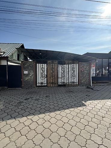 Навесы: Продаётся участок в центре Чолпон-Аты, первая линия, напротив мэрии — 1