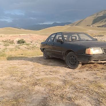 smart open: Audi 100: 1986 г., 2 л, Механика, Бензин, Седан — 3