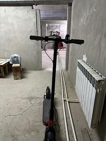 ninebot e2 pro: İşlənmiş Elektrik samokat 10", 501 - 750 Vt, 16 - 25 km/s, Ünvandan götürmə — 3