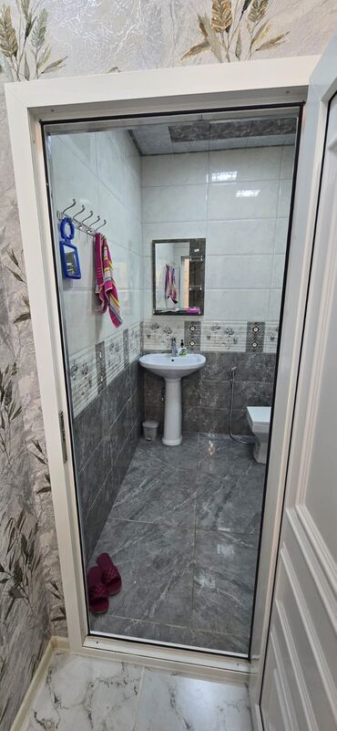 Mənzil kirayələyirəm: 3 otaqlı, 69 kv. m — 12