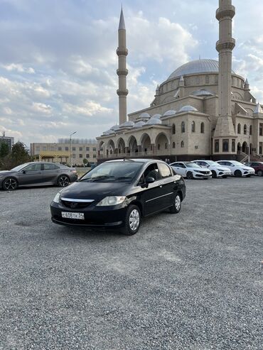 подголовник фит: Honda Fit Aria: 2005 г., 1.5 л, Вариатор, Бензин, Седан