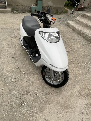 скутеры из японии: Скутер Honda, 125 куб. см, Бензин, Колдонулган