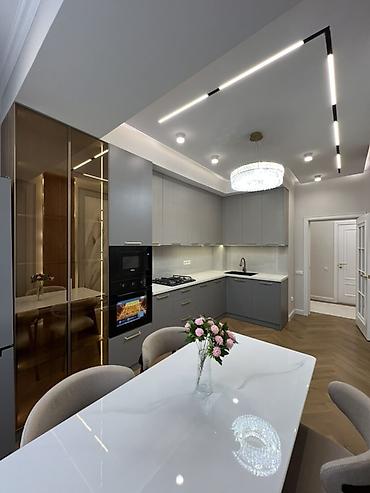 vip: 3 комнаты, 96 м², Элитка, 13 этаж, Дизайнерский ремонт — 1
