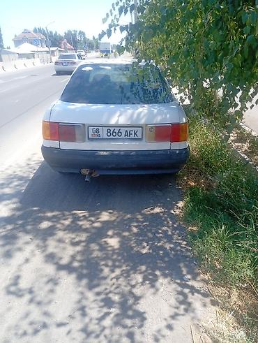 Транспорт: Audi 80: 1986 г., 1.8 л, Механика, Бензин, Седан — 2