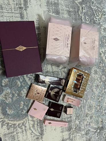 Органайзеры для косметики: Набор кистей для макияжа Real Techniques Artist Essentials — комплект — 6