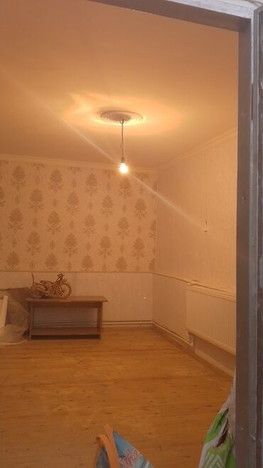 Otaqların uzunmüddətli kirayəsi: İcarəyə təqdim olunan işıqlı otaq - Geniş və işıqlı bir otaq, pəncərə — 2