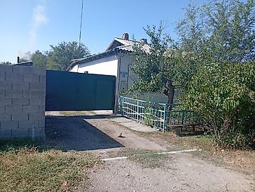 Продается дом 4 комнаты, 12 сот хозяйственными строениями
