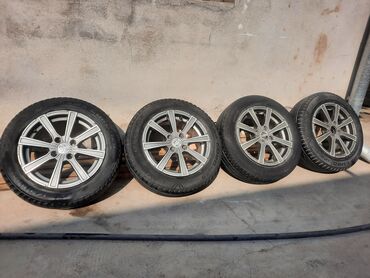 продам шины бу бишкек: Дөңгөлөктөр монтажда R 14, Колдонулган, Комплект, Куйма, тешиктери - 4