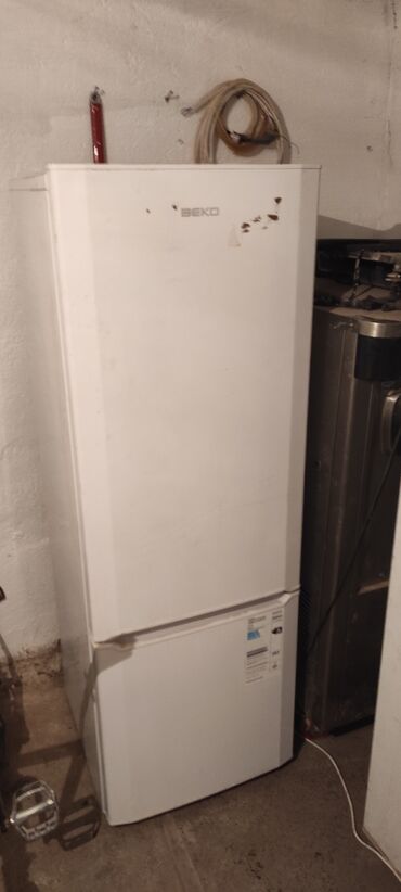холодильник купить в бишкеке: Холодильник Beko, Б/у, Двухкамерный, De frost (капельный), 55 * 160 * 55