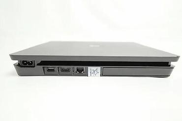 PS4 (Sony Playstation 4): U ponudi je Sony PlayStation 4.
Konzola je najnoviji SLIM model — 9