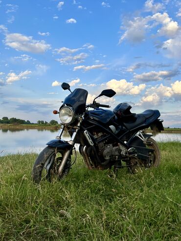 спартивный мотоцикл: Спортбайк Suzuki, 250 куб. см, Бензин, Взрослый, Б/у