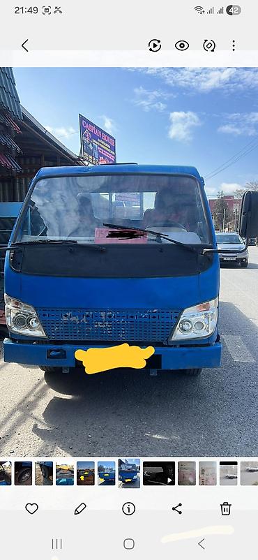 Yük maşınları: Yük daşıma üçün kiçik tonnajlı yük maşını. Xüsusiyyətlər: - Rəng — 9