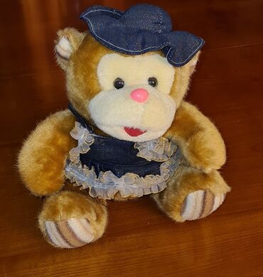 шляпа ковбойская: Мягкая игрушка - обезьяна в шляпе, высота 32 см