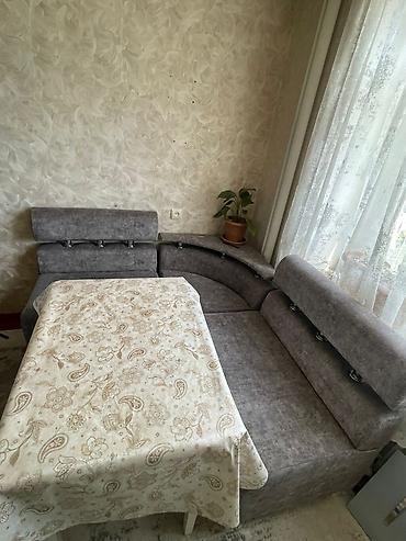 Mətbəx üçün L‑şəkilli künc divan və masa dəsti - Rəng: tünd-boz