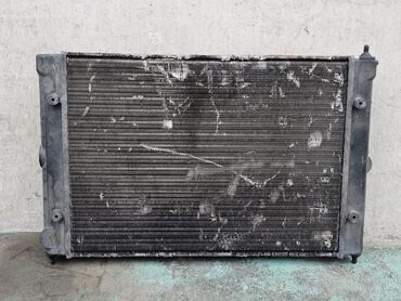 Радиаторы: Радиатор охлаждения двигателя Volkswagen Polo 2, 1992г.в. Оригинал — 9