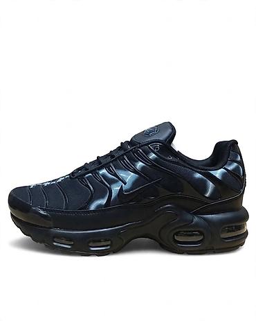 sapa u srcu: **Nike Air Max Plus (TN)** Patike iz linije Nike Air Max Plus — 1