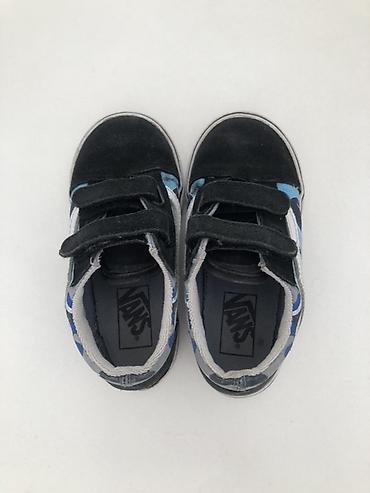 Детский мир: Детские кеды Vans (Toddler) - Модель: низкие кеды на липучках (2 — 4