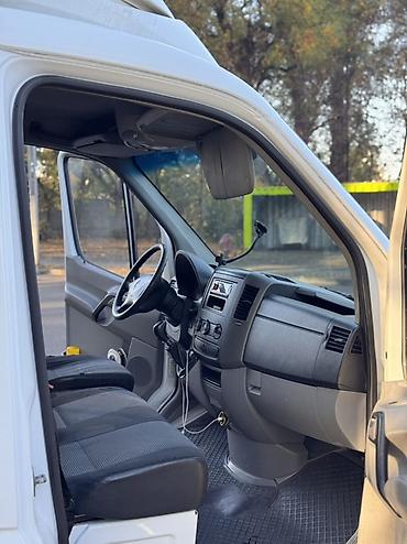 w210 e320: Mercedes-Benz Sprinter (двухрядная кабина) — тентованный бортовой — 8