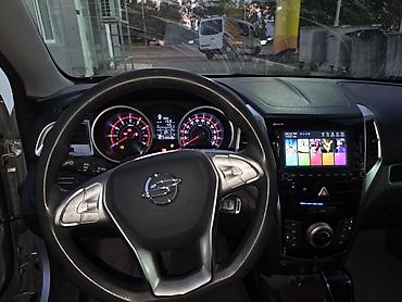 саненг тиволи: Ssangyong Tivoli: 2019 г., 1.6 л, Автомат, Бензин, Кроссовер — 9