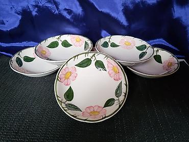 Ostali antikviteti: Cinije vintaz, Villeroy & Boch Wild Rose Nemacka. Univerzalne — 1