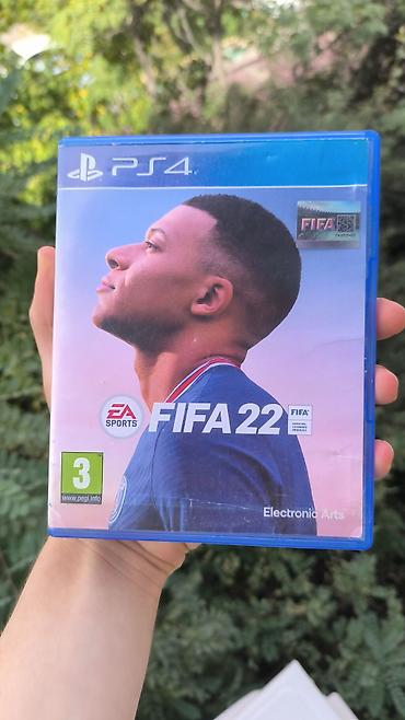 Срочно! Продаю диск FIFA22 на PS4. Есть русский язык и озвучка Диск
