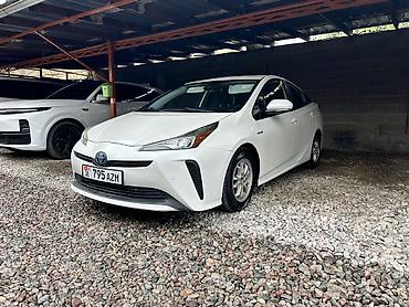 электричка ниссан: Toyota Prius: 2019 г., Гибрид — 1
