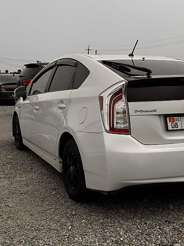 Toyota: Toyota Prius: 2012 г., 1.8 л, Вариатор, Бензин, Хэтчбэк — 2
