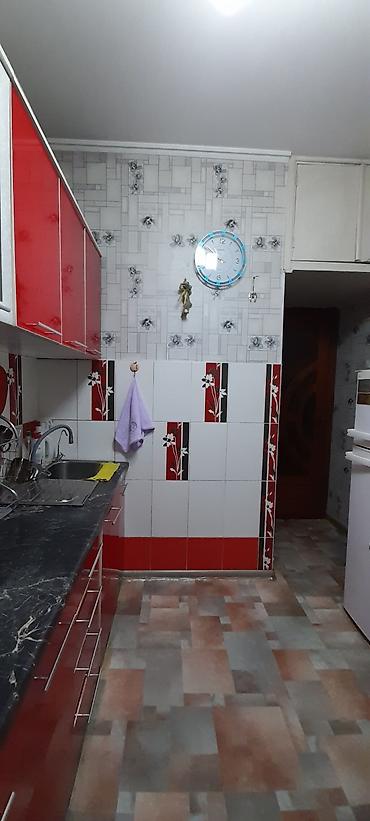 Продажа квартир: 3 комнаты, 78 м², Толойкон мкр., 105 серия, 3 этаж — 9