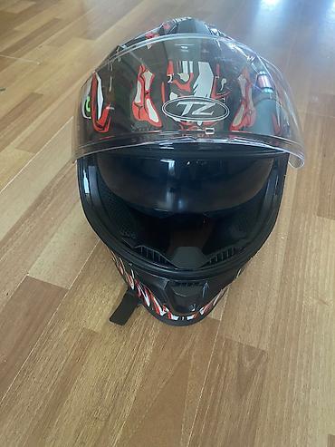 tok matoru: Motokask – tam üzlü (full-face) model, rəngarəng qrafika ilə - — 2