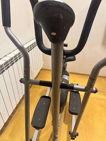 Elliptik trenajorlar: Eliptik velotrenajor - Tam bədən üçün kardio məşq aparatı: ayaq — 4