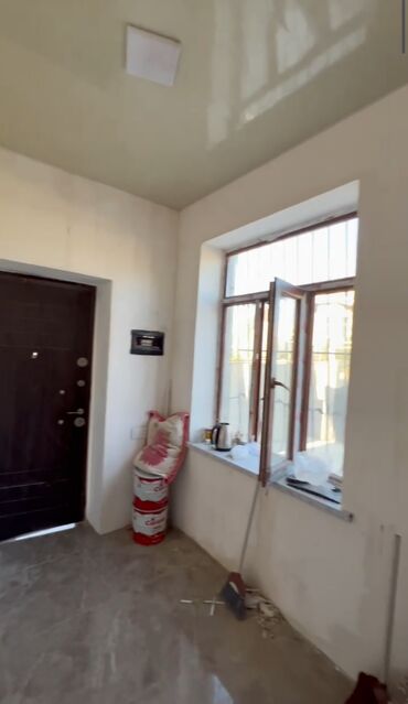 Həyət evləri və villaların satışı: Binəqədi qəs. 4 otaqlı, 120 kv. m, Yeni təmirli — 18