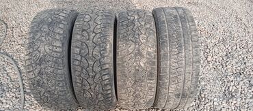 Шины: Комплект из 4 зимних шин без дисков. Характеристики: - Тип — 2