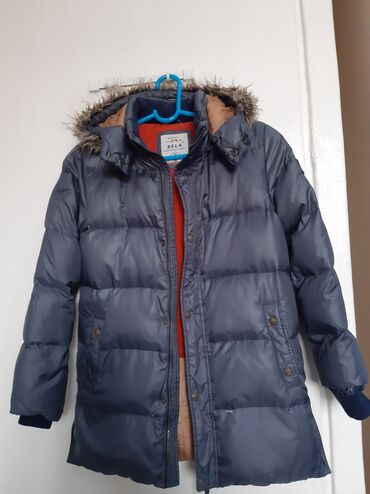Детская одежда и обувь: Куртка зимняя,пуховая
12 лет 
в хорошем состоянии