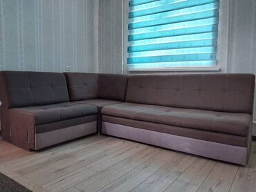 уголок с креслом: Угловой диван, цвет - Коричневый, Б/у
