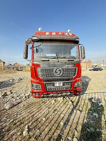 Тягачи: Тягач, Shacman — 3