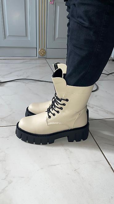 moon boot: Продаю сапоги зимние с мехом внутри, абсолютно новые с коробкой эко — 4
