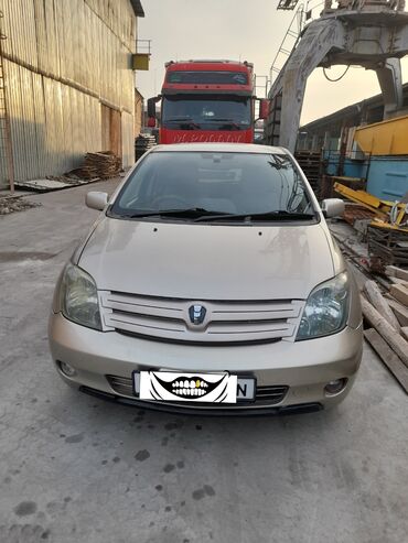 авто ист: Toyota ist: 2003 г., 1.5 л, Автомат, Бензин, Хэтчбэк