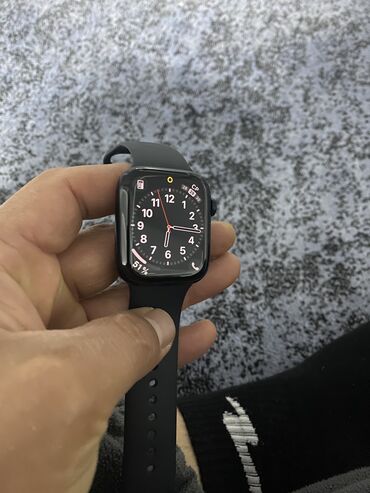 Apple Watch: Продаю apple what series 7 память 32 гб аккумулятор 93 родной. без