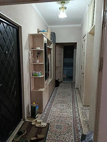 Продажа квартир: 2 комнаты, 70 м², 12 мкр 106 серия, 3 этаж, Старый ремонт — 3