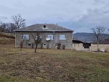 tap.az ucuz evler sumqayitda: Quba – həyət evi satılır. Elanın üzərində göstərilən qiymət: 82.000 — 7
