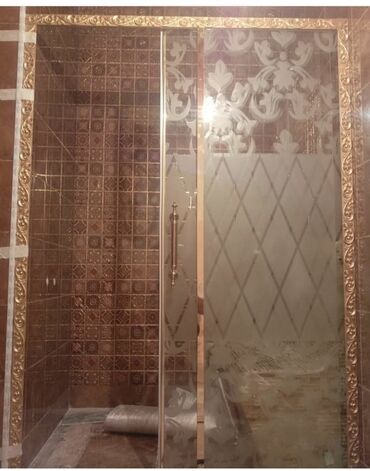 Duş kabinaları, arakəsmələr: Yeni Arakəsmə, Künc üçün, Pulsuz çatdırılma — 5