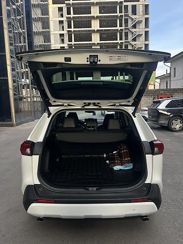 Toyota: Toyota RAV4: 2019 г., Гибрид, Кроссовер — 6