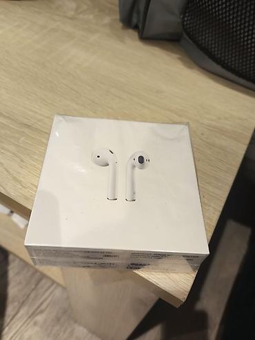 apl 13: İşlənmiş Simsiz (Bluetooth) Qulaqcıqlar, Apple, rəng - Ağ — 1