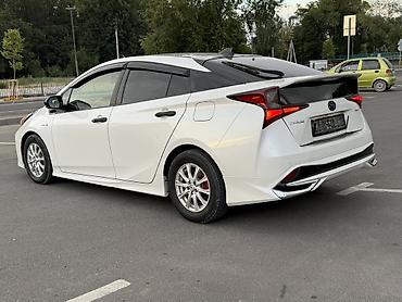 model y: Toyota Prius: 2019 г., 1.8 л, Автомат, Гибрид, Лифтбек — 6