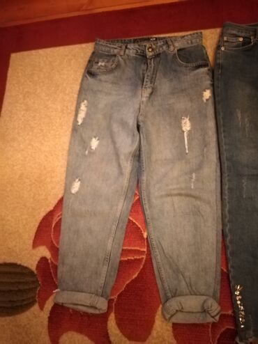 Qadın şalvarları: 38 razmer walvarlarlar. Biri 5manat — 9