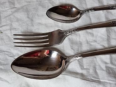 Наборы посуды: СССР КОРОЛЕВСКИЙ Столовый НАБОР 24 ПРЕДМЕТА. ПОКРЫТЫЕ СЕРЕБРОМ — 20