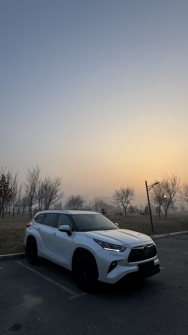 Toyota: Toyota Highlander: 2023 г., 2.5 л, Автомат, Бензин, Кроссовер — 6