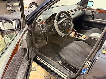 Продажа авто: Mercedes-Benz E-Class: 1995 г., 2 л, Автомат, Бензин, Седан — 5