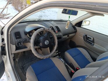 фольксваген поло 2002: Volkswagen Polo: 2000 г., 1.6 л, Автомат, Бензин, Универсал